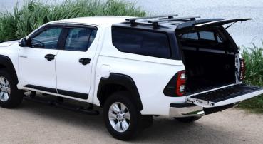 Hardtop mit elektrisch angesteuerten aufklappbaren Seitenscheiben, kabinenhoch, zweifarbig lackiert für Toyota Hilux Doppelkabiner, Modell 2021
